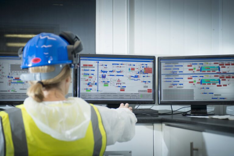 Rozwiązywanie problemów z systemem monitoringu procesowego