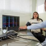 Jakie są przyczyny spadków napięcia w domowej instalacji elektrycznej