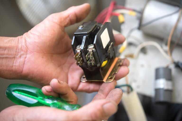 Jak rozpoznać usterkę elektrozaworu w pralce