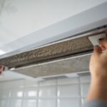 Co jest przyczyną nieprzyjemnego zapachu z kratki wentylacyjnej w kuchni