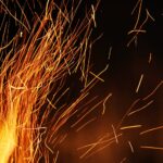 Co powoduje iskrzenie przy włączaniu odkurzacza