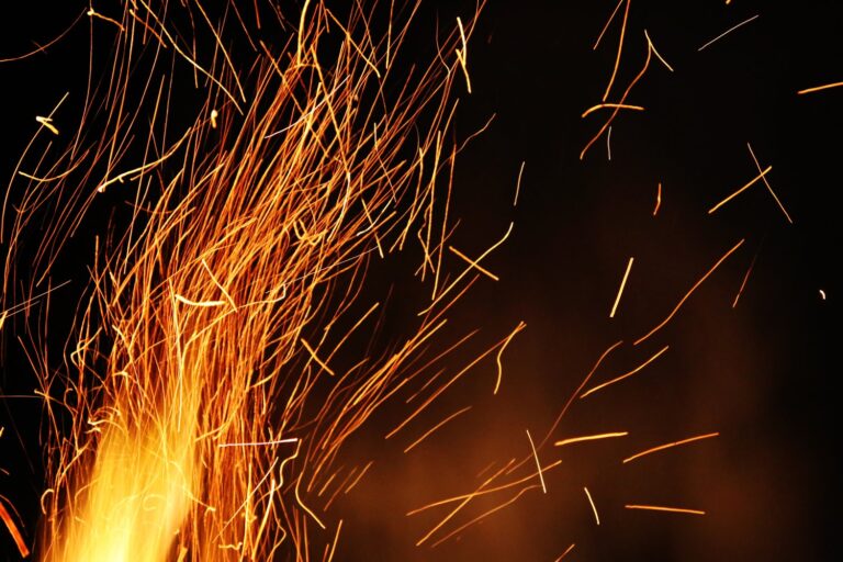 Co powoduje iskrzenie przy włączaniu odkurzacza