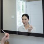 Jak poradzić sobie z zaparowującymi oknami w łazience