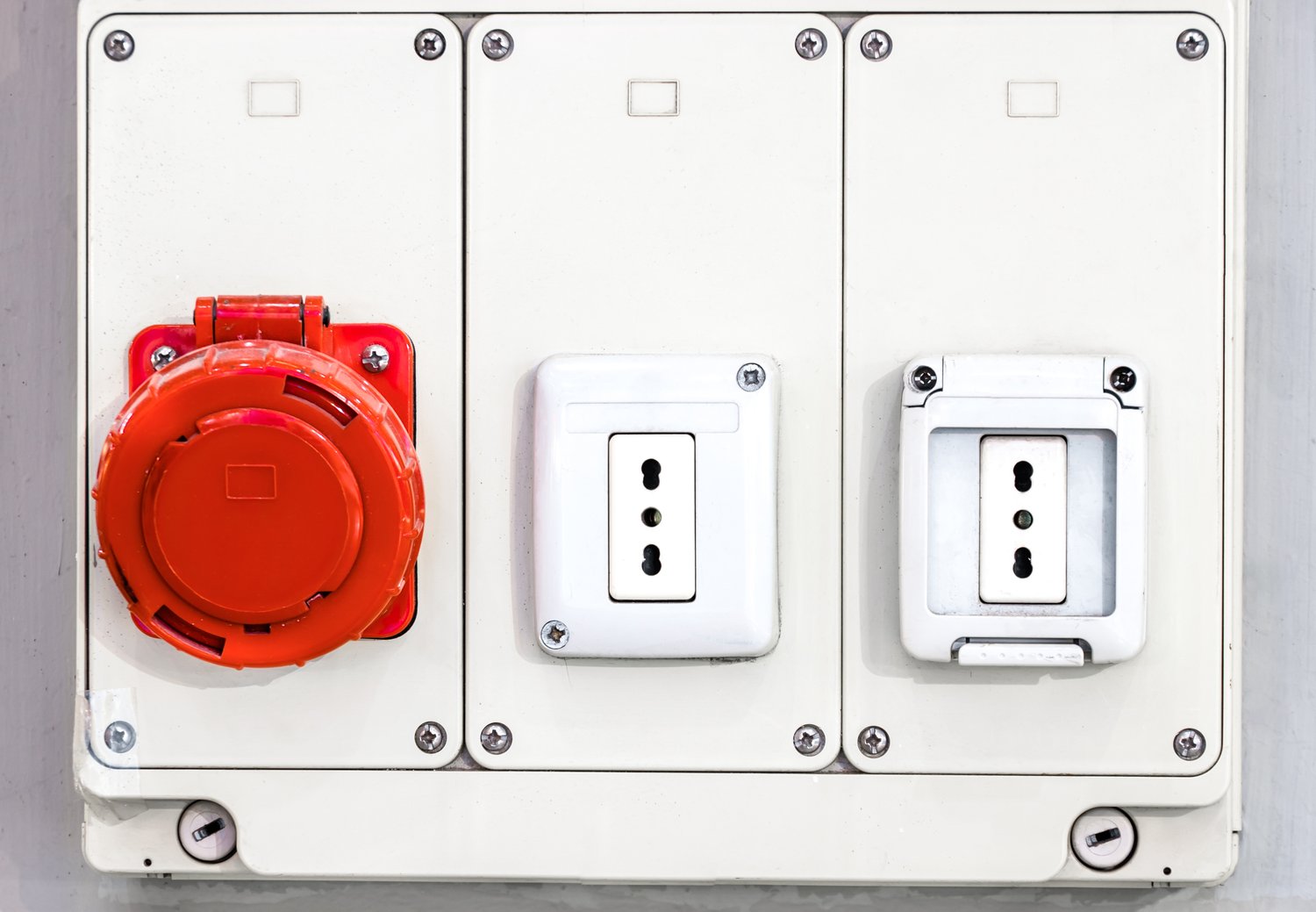 Jak wybrać odpowiedni rozłącznik bezpiecznikowy do instalacji elektrycznej