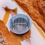 Co powoduje powrót nieprzyjemnego zapachu z odpływu po jego oczyszczeniu