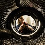 Dlaczego bezpiecznik w pralce wybija tylko podczas pierwszych minut prania