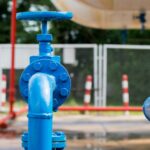 Jak rozpoznać że zawór główny wody w domu nie zamyka się całkowicie