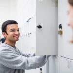 Jak właściwie wybrać i zainstalować rozdzielnicę elektryczną w swoim domu