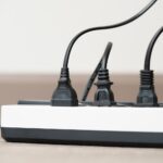 Dlaczego instalacja elektryczna w całym mieszkaniu traci moc po włączeniu klimatyzacji